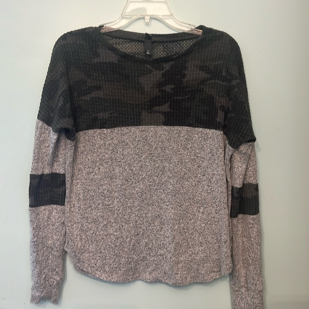 Long sleeve shirt